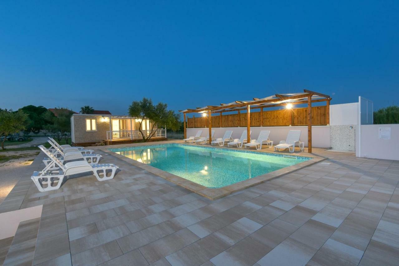Bungalov Medanic - Private Pool Privlaka  Buitenkant foto